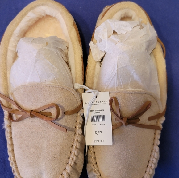 AEROPOSTALE MOCCASIN SLIPPERS - Picture 6 of 6